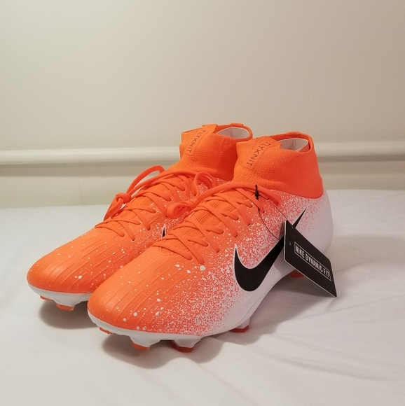 Nike Superfly 6 Pro FG Mercurial Flyknit - Picture 4 of 8